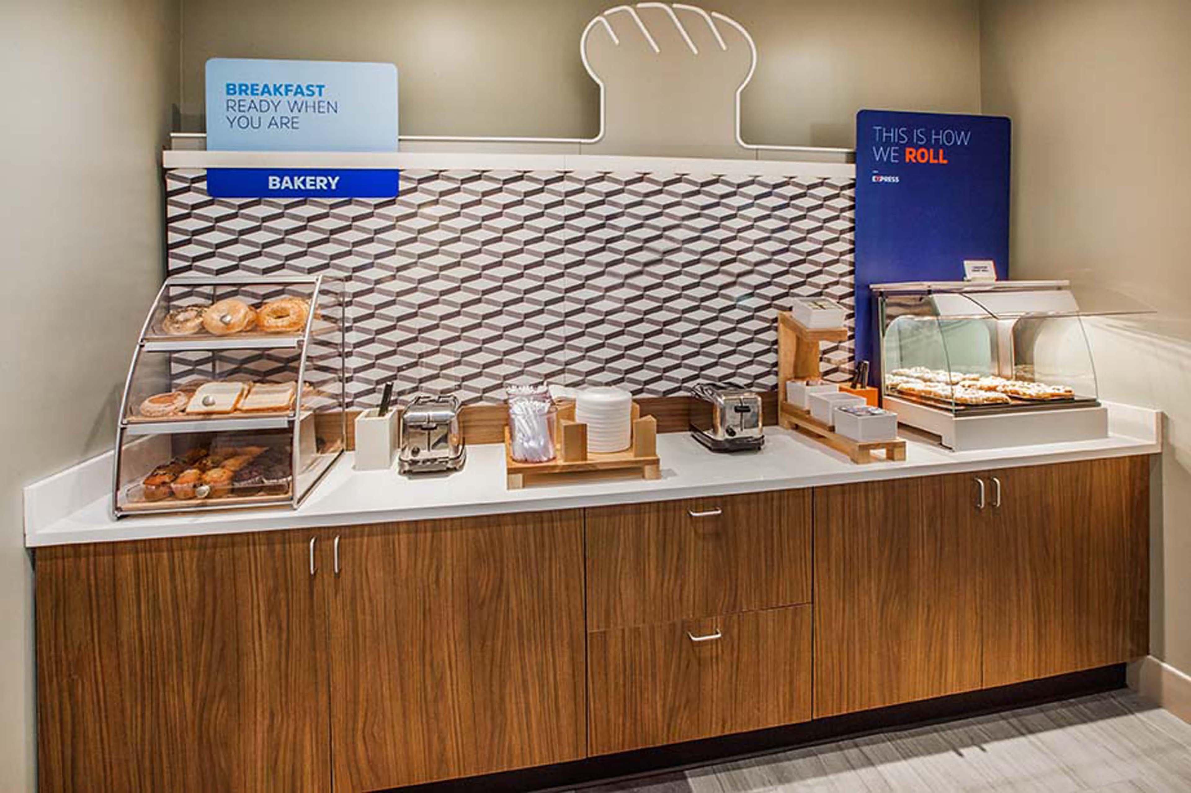 Holiday Express Fort Campbell-oak Grove By Ihg 3* Oak Grove