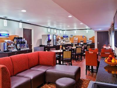 Express Campbell-oak Grove By Ihg 3*